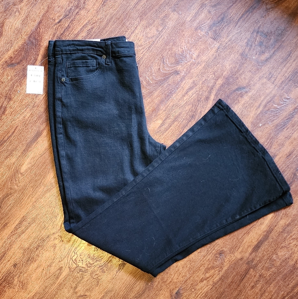 BP Flare Jeans 🦇